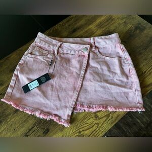 Stacey Asymmetrical Denim Mini Skirt- Pink 🌸 New with tags 🏷️ never worn! 🫶